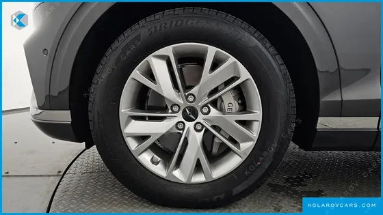 GENESIS GV70 2.5T GASOLINE 2WD