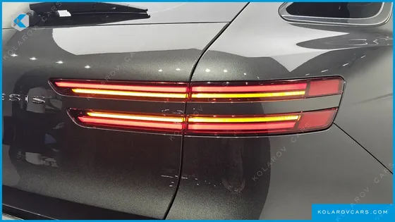 GENESIS GV70 2.5T GASOLINE 2WD