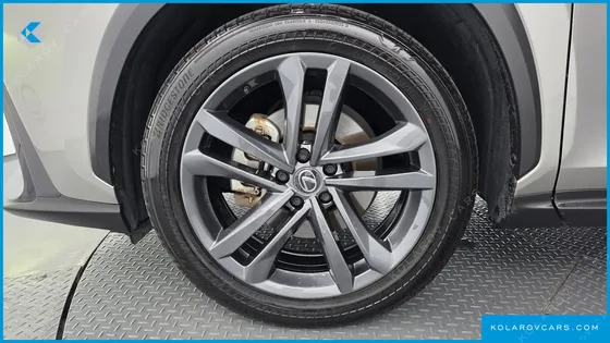 LEXUS NX PREMIUM