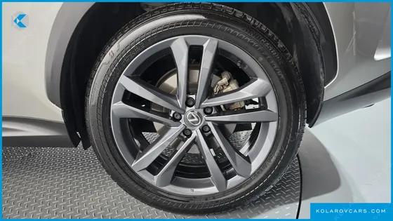 LEXUS NX PREMIUM