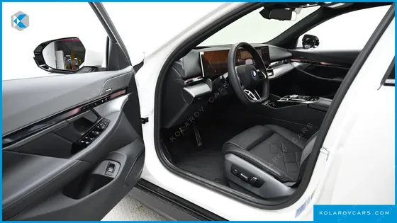 BMW 5 SERIES 530E M SPORT