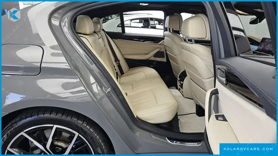 BMW 5 SERIES 530E M SPORT