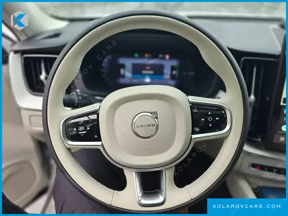 VOLVO XC60 T8 ULTRA BRIGHT