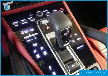 PORSCHE CAYENNE 3.0 E-HYBRID