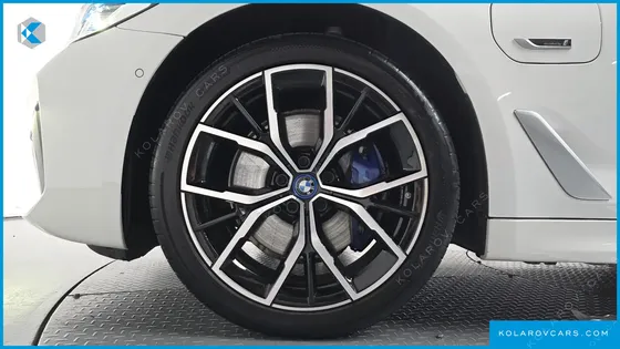 BMW 5 SERIES 530E M SPORT