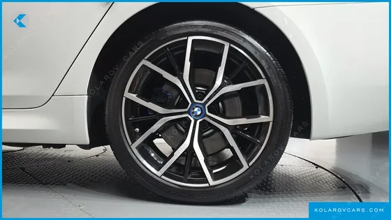 BMW 5 SERIES 530E M SPORT