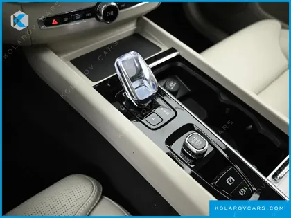 VOLVO XC60 T8 ULTRA BRIGHT