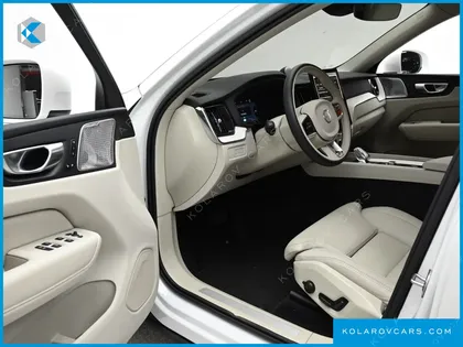 VOLVO XC60 T8 ULTRA BRIGHT