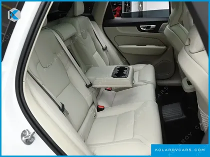 VOLVO XC60 T8 ULTRA BRIGHT