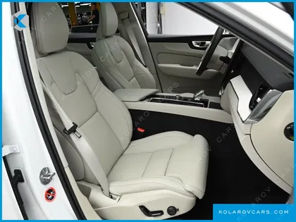 VOLVO XC60 T8 ULTRA BRIGHT