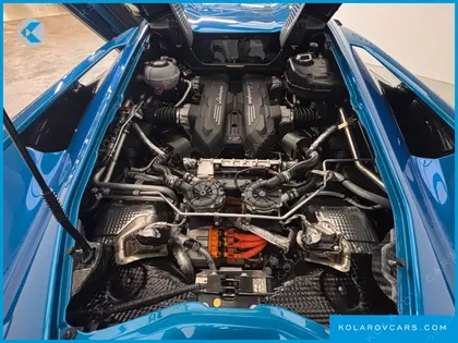 LAMBORGHINI REVUELTO 6.5 V12