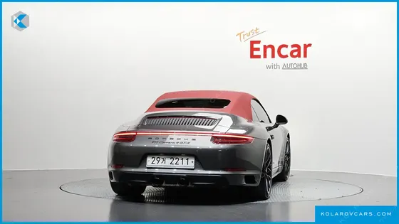 PORSCHE 911 CARRERA 4 GTS CABRIOLET