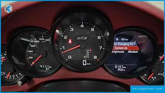 PORSCHE 911 CARRERA 4 GTS CABRIOLET