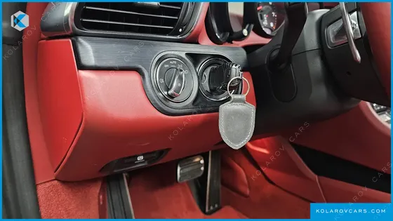 PORSCHE 911 CARRERA 4 GTS CABRIOLET