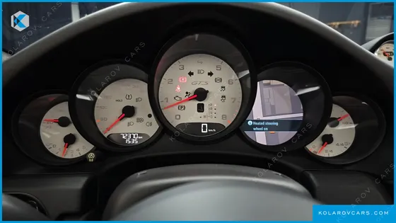 PORSCHE 911 CARRERA 4 GTS CABRIOLET