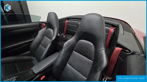 PORSCHE 911 CARRERA 4 GTS CABRIOLET