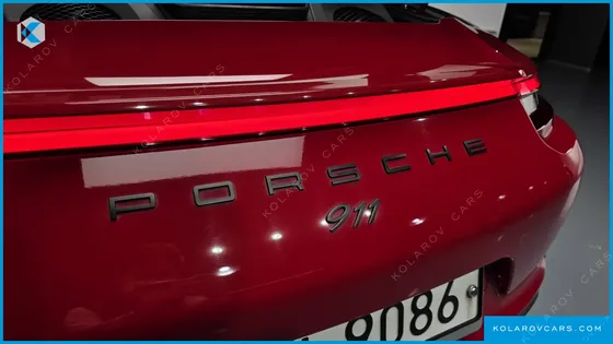PORSCHE 911 CARRERA 4 GTS CABRIOLET