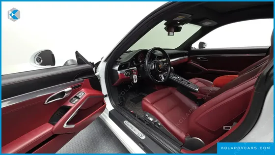 PORSCHE 911 CARRERA 4S