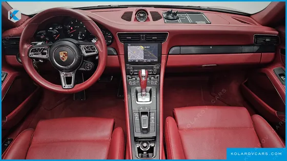 PORSCHE 911 TARGA 4 GTS