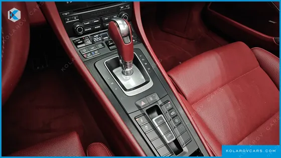 PORSCHE 911 TARGA 4 GTS