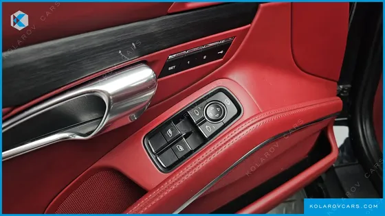 PORSCHE 911 TARGA 4 GTS