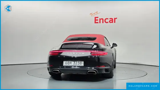 PORSCHE 911 CARRERA 4 CABRIOLET