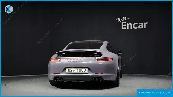 PORSCHE 911 CARRERA 4 GTS