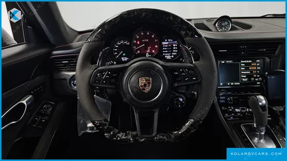 PORSCHE 911 CARRERA 4 GTS