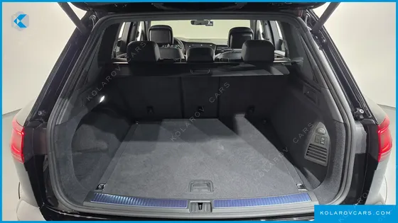 VOLKSWAGEN TOUAREG 3.0 TDI R-LINE FINAL EDITION