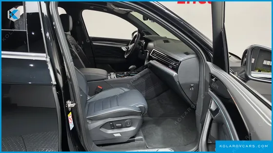 VOLKSWAGEN TOUAREG 3.0 TDI R-LINE FINAL EDITION