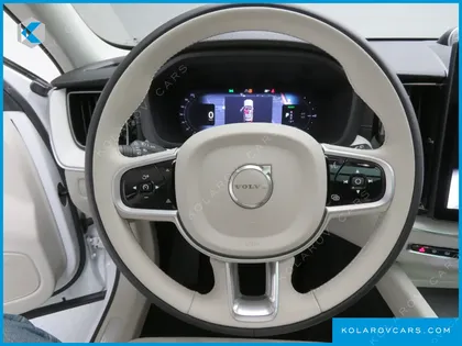 VOLVO XC60 T8 ULTRA BRIGHT