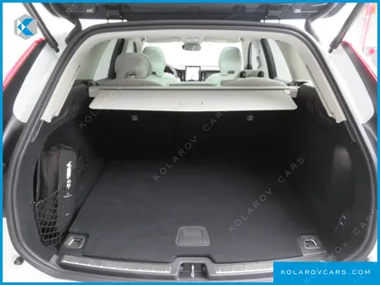VOLVO XC60 T8 ULTRA BRIGHT