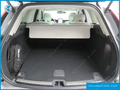 VOLVO XC60 T8 ULTRA BRIGHT