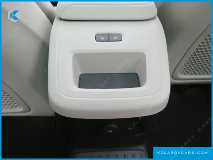 VOLVO XC60 T8 ULTRA BRIGHT