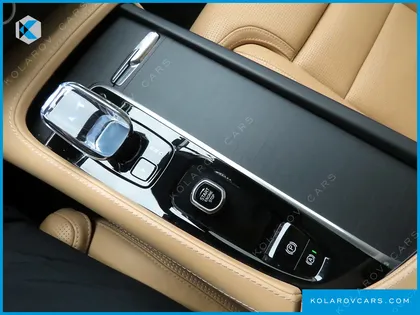 VOLVO XC90 T8 ULTIMATE BRIGHT HYBRID