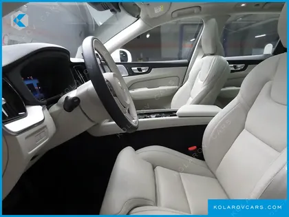VOLVO XC60 T8 ULTRA BRIGHT