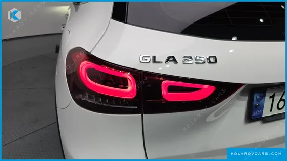 MERCEDES GLA-CLASS GLA250 4MATIC