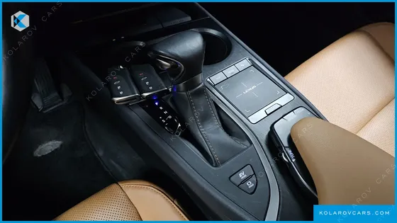 LEXUS UX 2.0 AWD