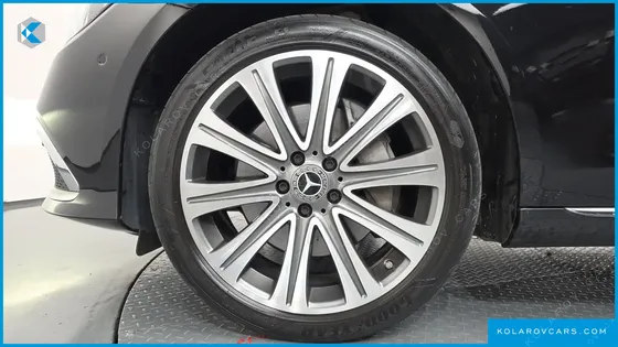MERCEDES E-CLASS E300E 4MATIC EXCLUSIVE