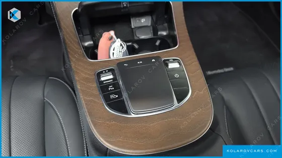 MERCEDES E-CLASS E300E 4MATIC EXCLUSIVE