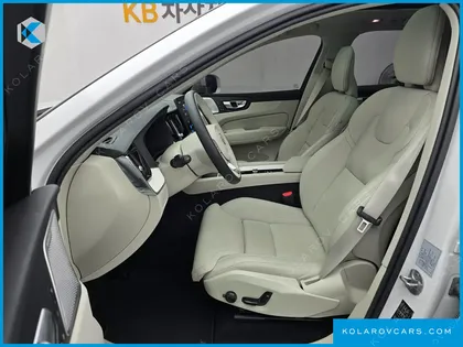 VOLVO XC60 T8 ULTRA BRIGHT