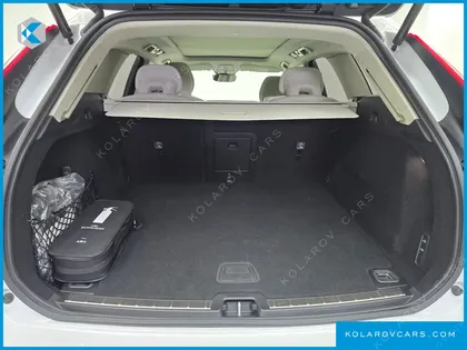 VOLVO XC60 T8 ULTRA BRIGHT