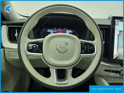 VOLVO XC60 T8 ULTRA BRIGHT