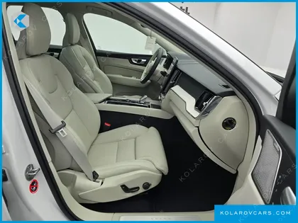 VOLVO XC60 T8 ULTRA BRIGHT