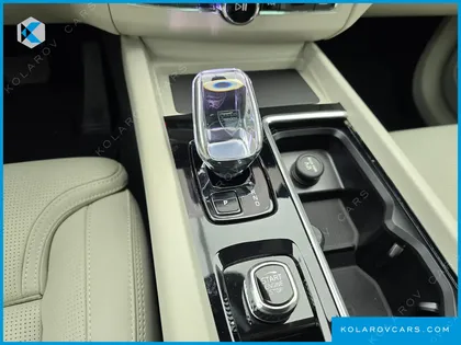 VOLVO XC60 T8 ULTRA BRIGHT