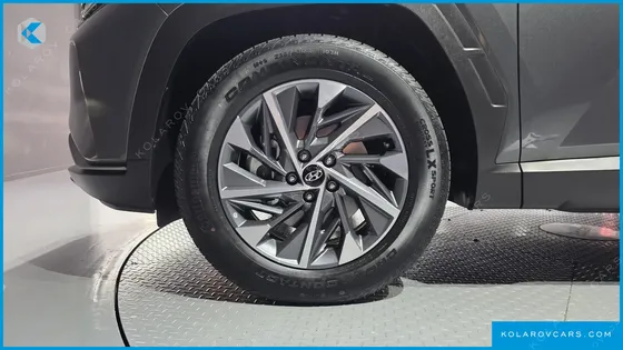 HYUNDAI TUCSON PREMIUM 2WD