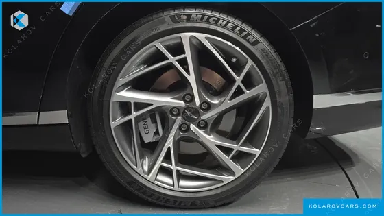 GENESIS G90 GASOLINE 3.5 TURBO AWD