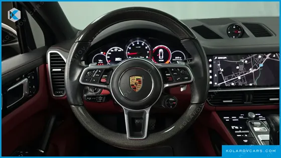 PORSCHE CAYENNE 3.0 COUPE PLATINUM EDITION