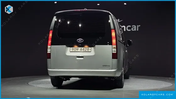 HYUNDAI STARIA CARGO 5-SEATER