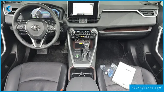 TOYOTA RAV4 2,5 4WD HYBRID LTD